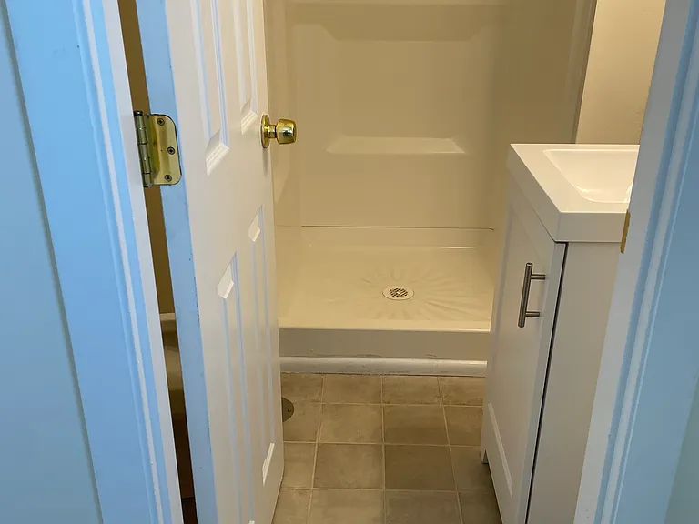 2 Middle St #3 — Photo 9