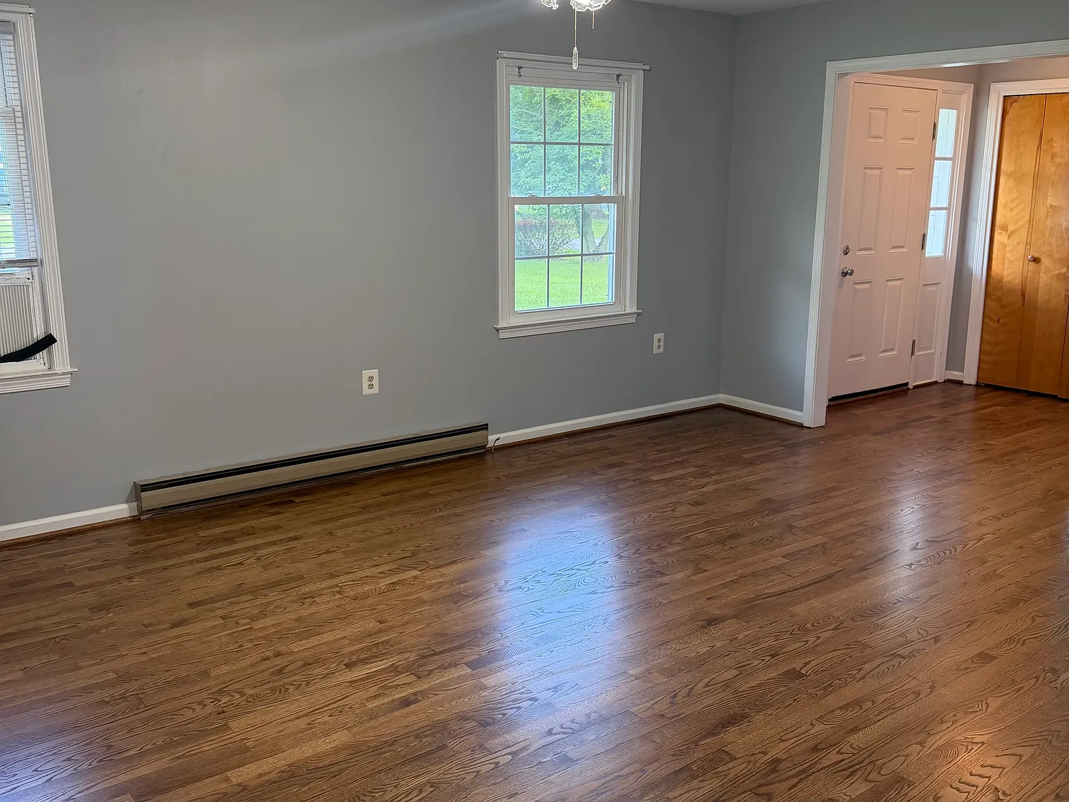 3 bed, 1028 sqft, $1,700 — Photo 4