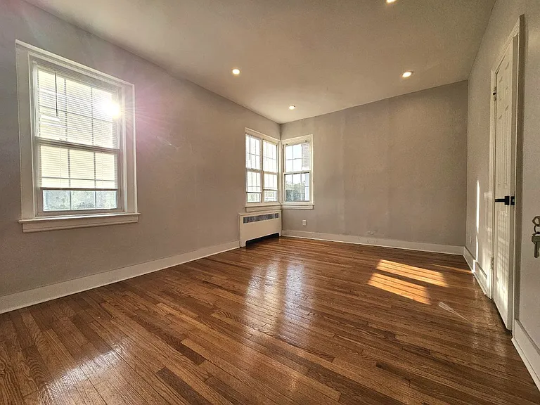 17 Dewitt Rd #504 — Photo 4