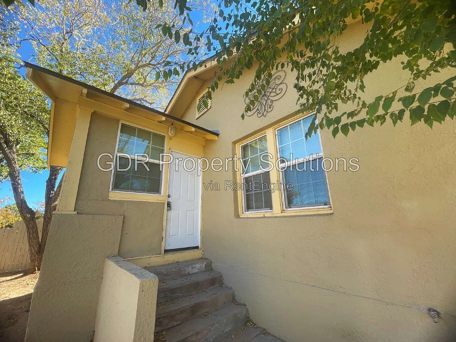 2 bed, 1.0 bath, 871 sqft, $1,680 — Photo 3