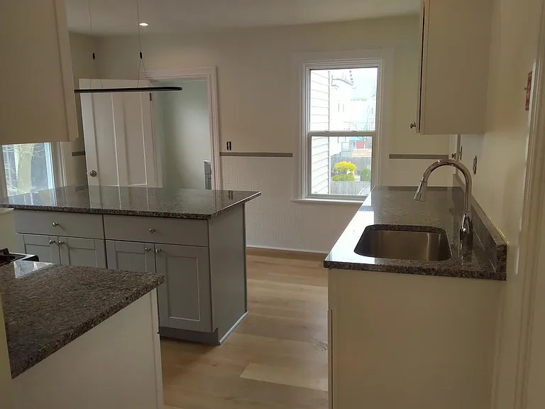 8 E Transit St #2 — Photo 1
