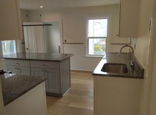 8 E Transit St APT 2, Providence, RI 02906