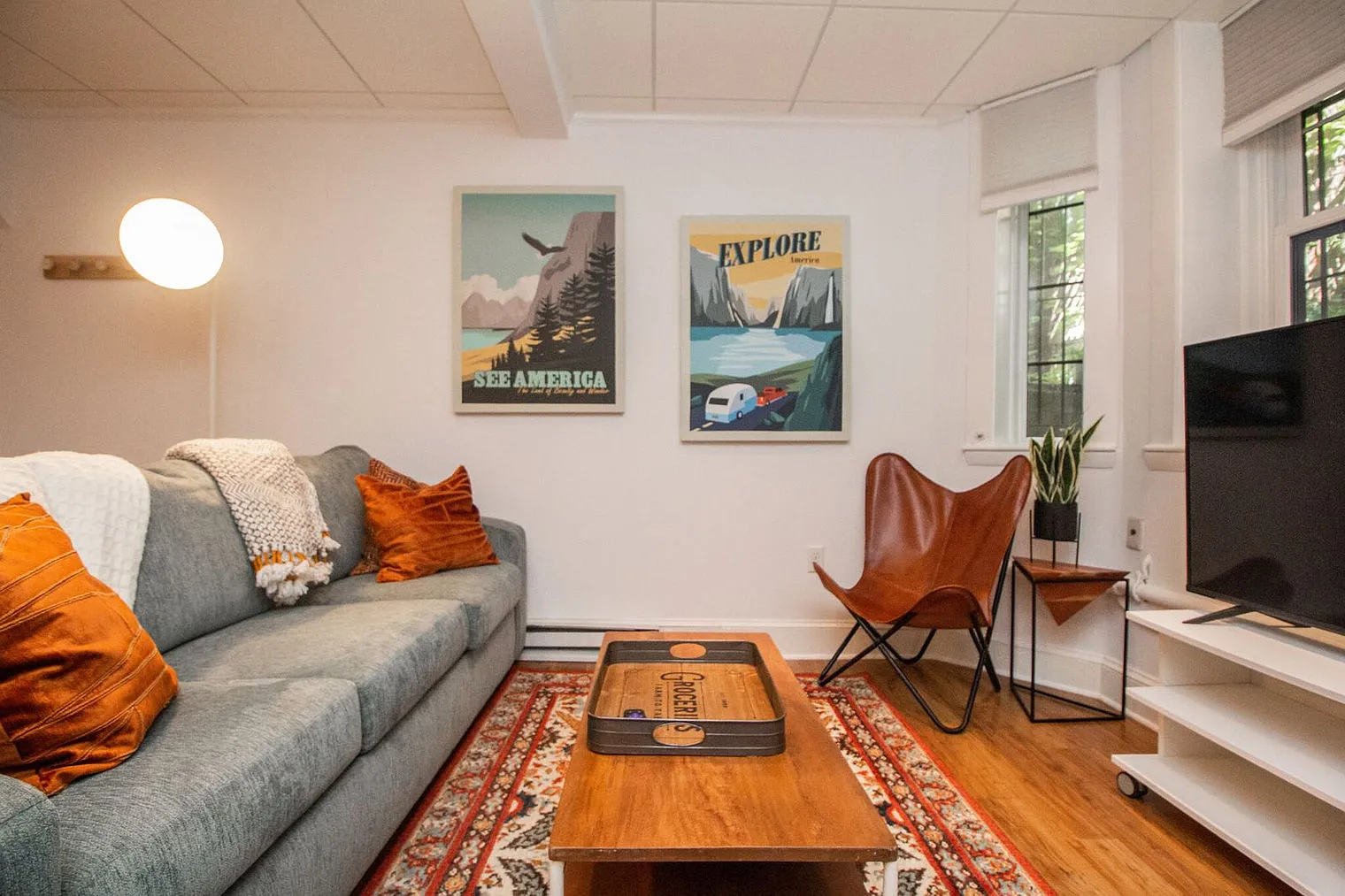 1 bed, 1.0 bath, 441 sqft, $3,282 — Photo 2