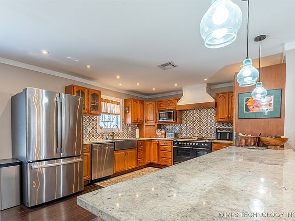 3rd image of 4215 Road