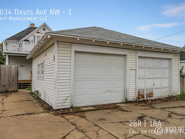 1034 Davis Ave NW #1 — Photo 4