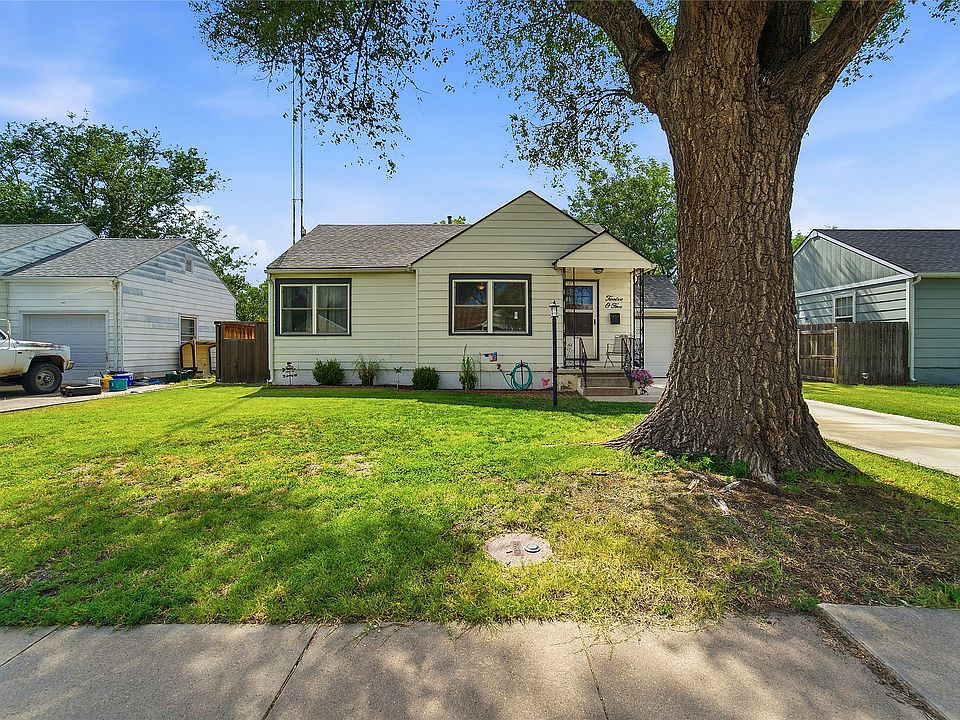 1st image of 1205 Parkwood Ln