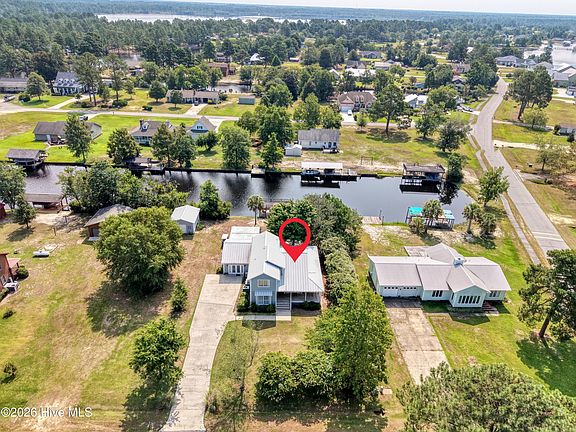 3rd image of 36 Hawk Drive