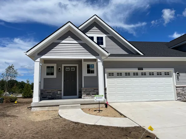 13565 Bowne Dr, Nunica, MI 49448