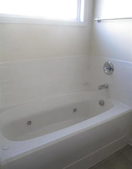 203 Smallberry Ct — Photo 8
