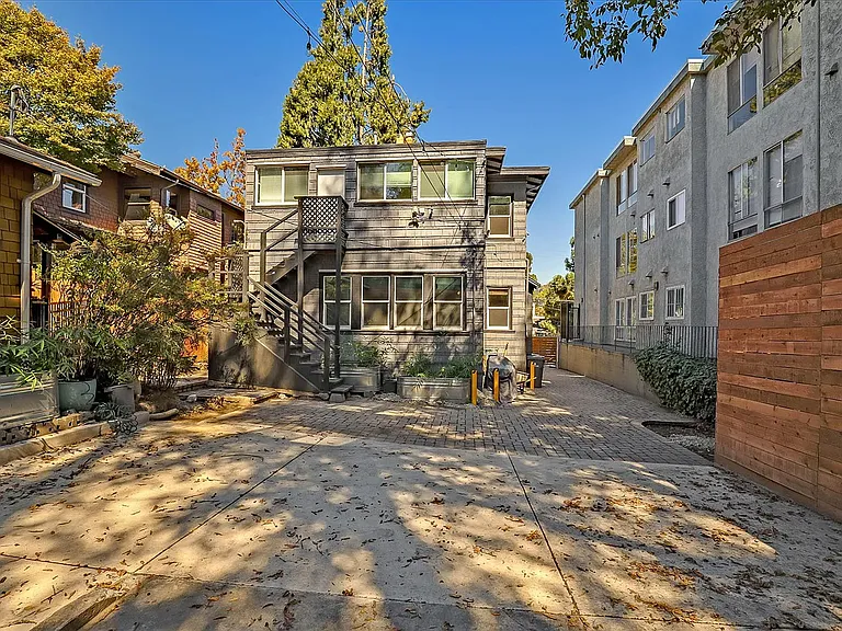 27 Westall Ave — Photo 35