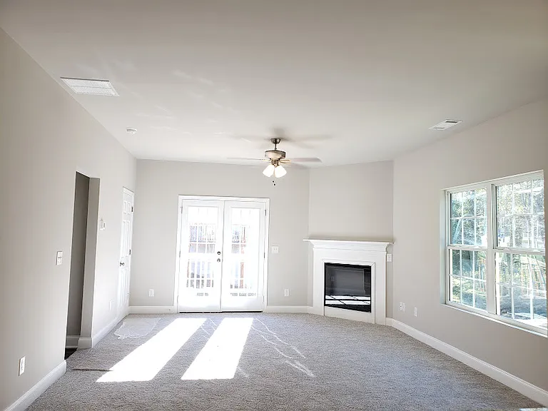 376 Katie Ln — Photo 6