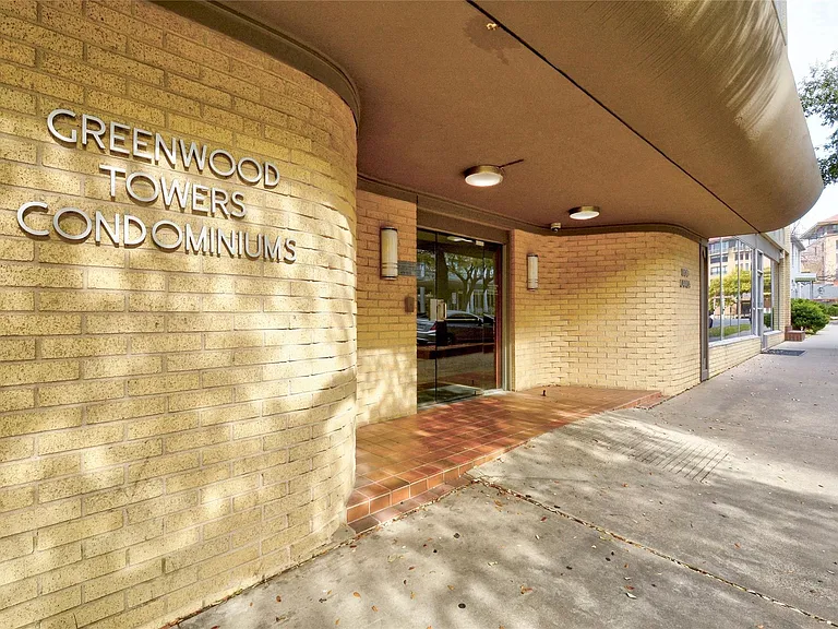1800 Lavaca St #A-703 — Photo 3
