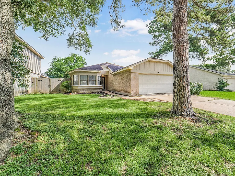 10546 Waving Fields Dr