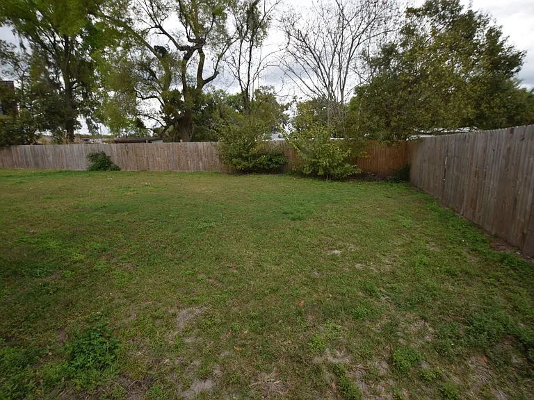 1031 Royal Palm Ave #2 — Photo 2