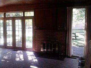 2nd image of 2825 Clayburn Rd