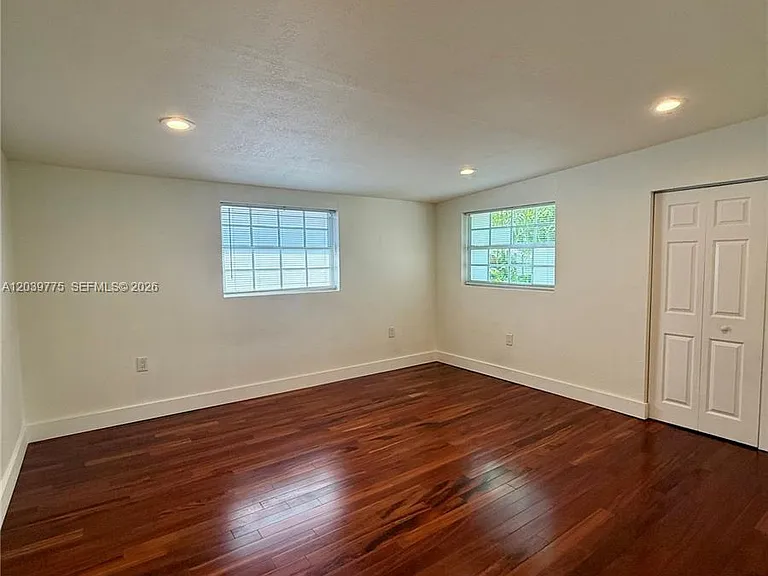4456 SW 10th St — Photo 9