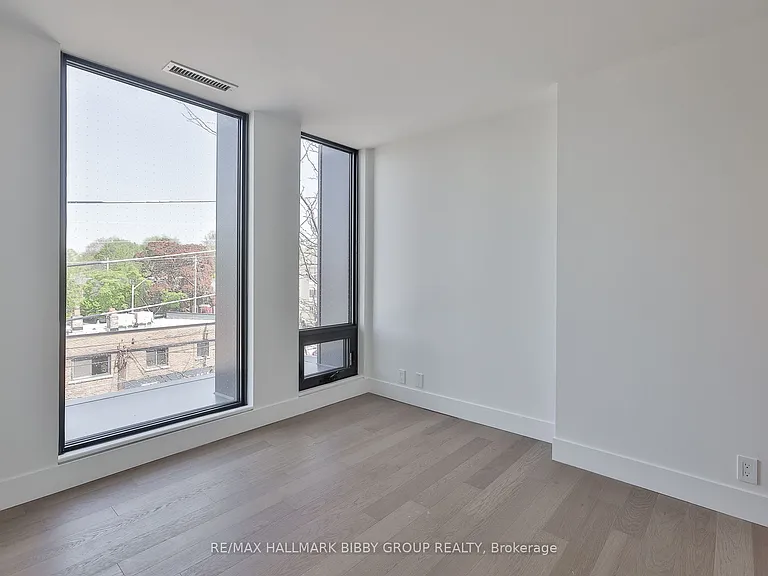 1414 Bayview Ave #304 — Photo 13