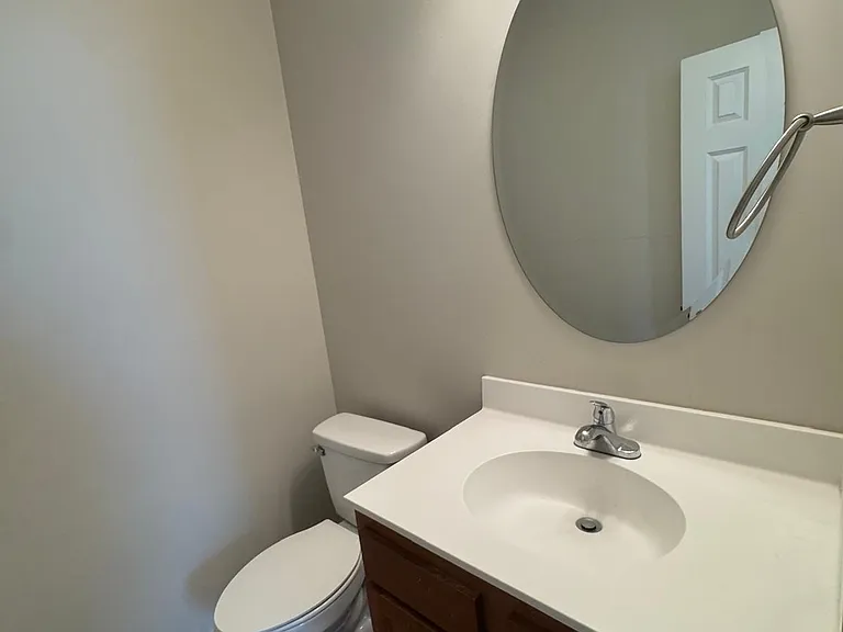 1905 Grayson St — Photo 13
