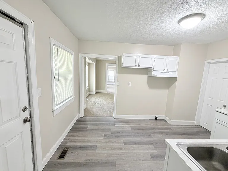 10104 E Golf Ave — Photo 3