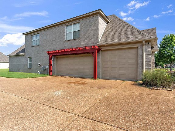3rd image of 5113 Melissa Woods Dr