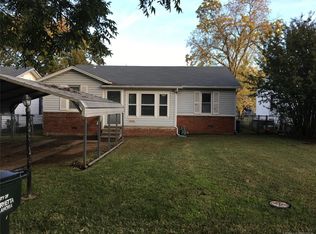912 Summit Ave, Henryetta, OK 74437