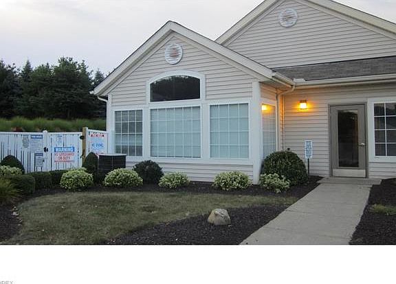 4th image of 1406 Buckingham Gate Blvd Unit F
