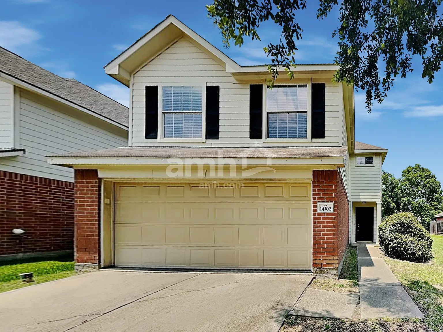 4 bed, 3.0 bath, 1572 sqft, $1,985 — Photo 1