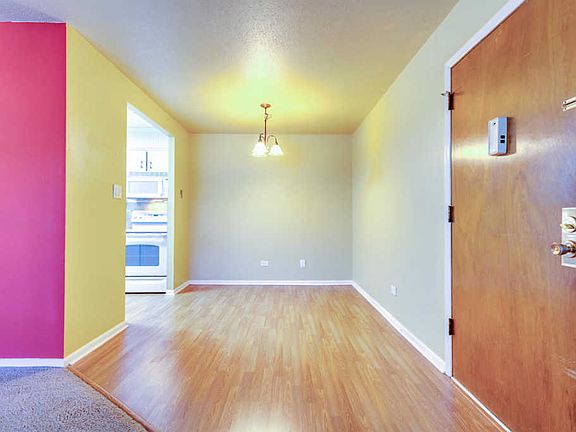2nd image of 3104 N Broadway St APT B13