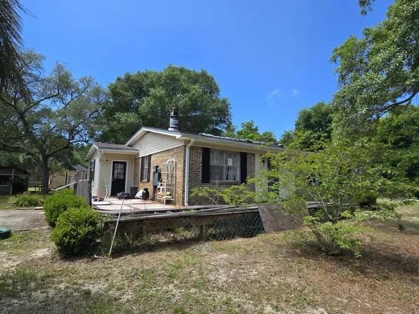7239 E Bay Blvd, Navarre, FL 32566