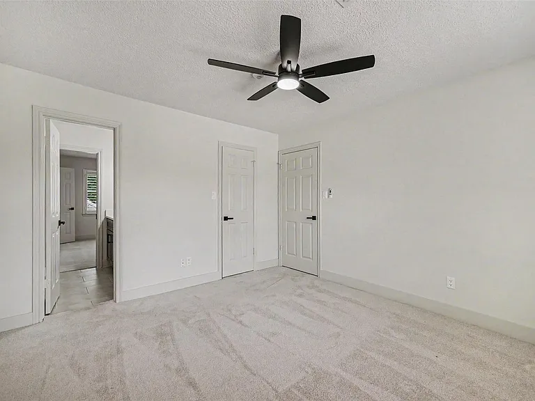 507 Commodore Way — Photo 27