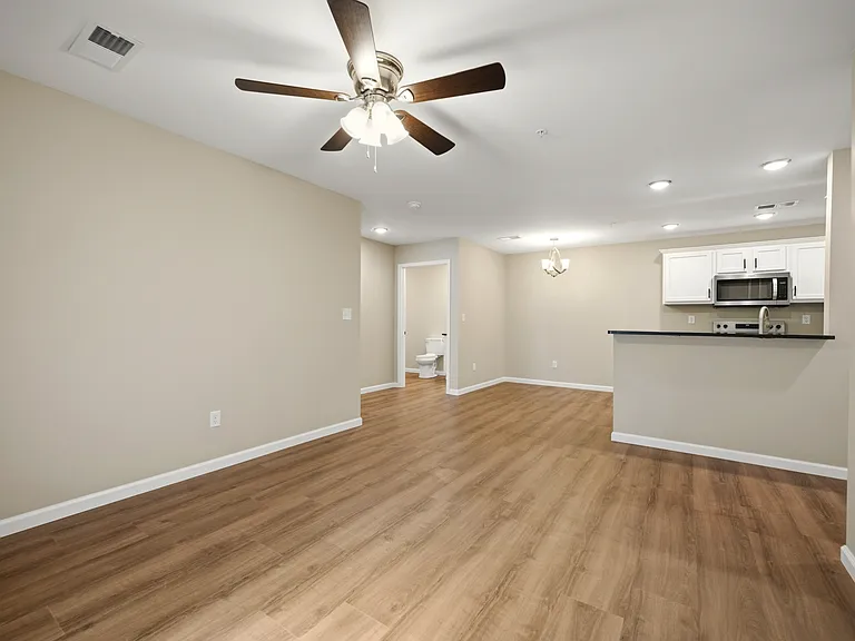2319 Lantern Ridge Dr — Photo 6