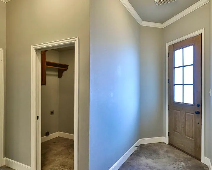 3812 Carrera Ln — Photo 4