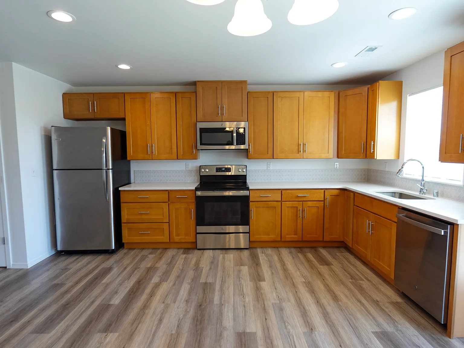 2829 W Marina Dr — Photo 4