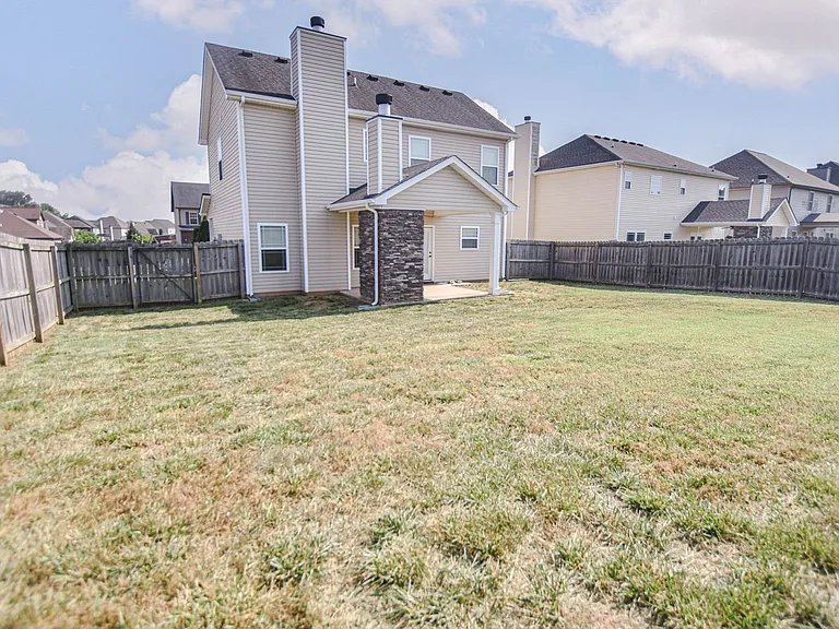 771 Sturdivant Dr — Photo 17