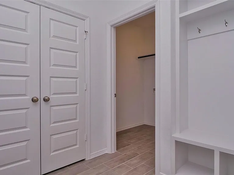 5735 Aurora Greens Ln — Photo 12