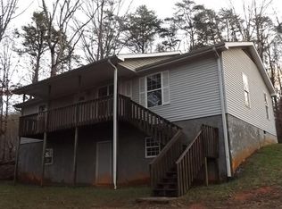 326 Putnam Rd, Cleveland, GA 30528