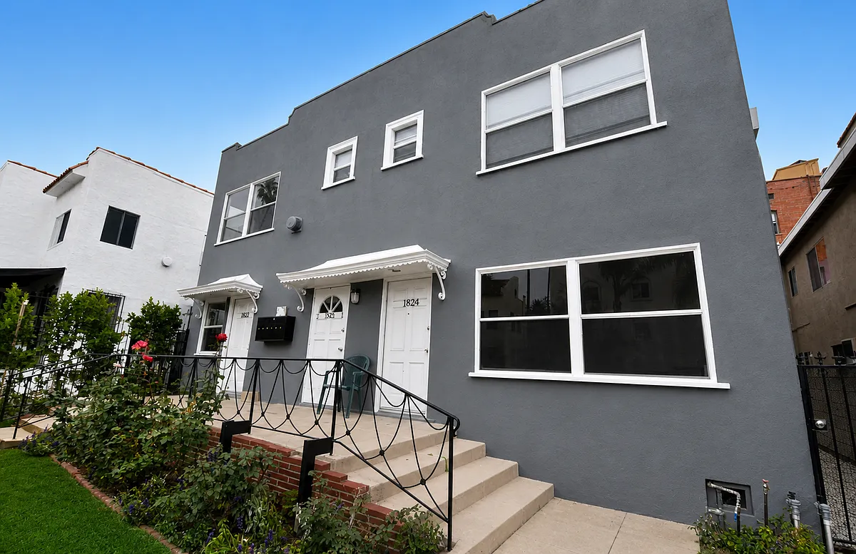Building Photo - 1826 N Wilcox Ave #2