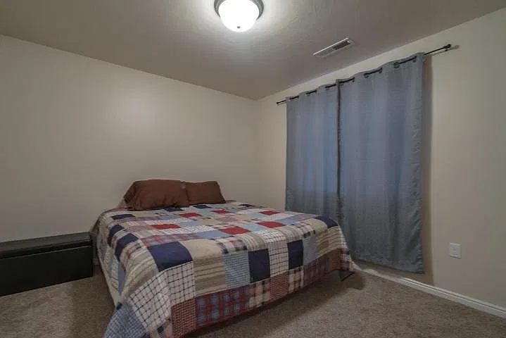 3 bed, 1593 sqft, $1,900 — Photo 3