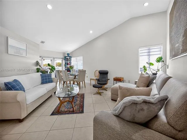 14610 SW 145th Pl — Photo 12