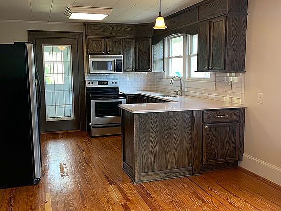 New Tiled  backsplash