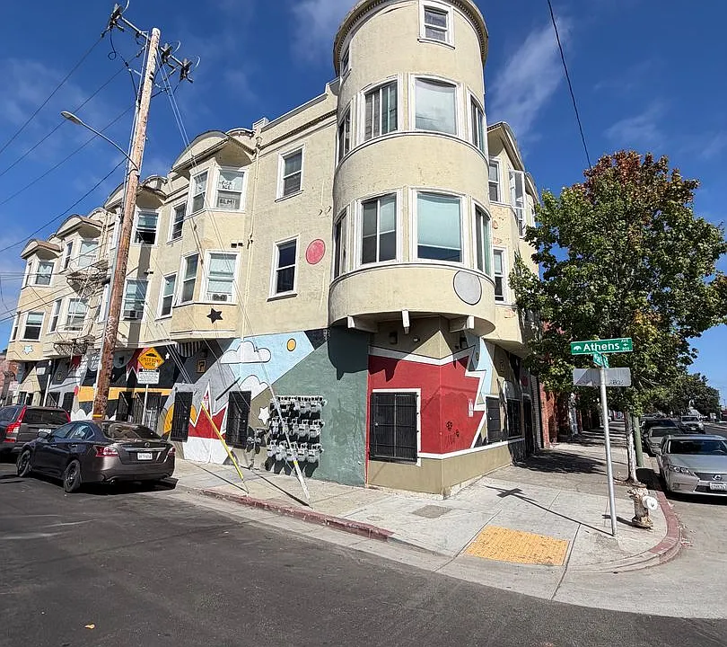 2505 San Pablo Ave