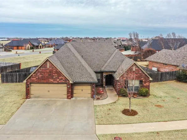 1408 Crimson Dr, Weatherford, OK 73096