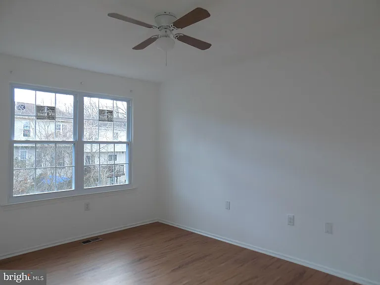 10598 Reeds Landing Cir — Photo 7