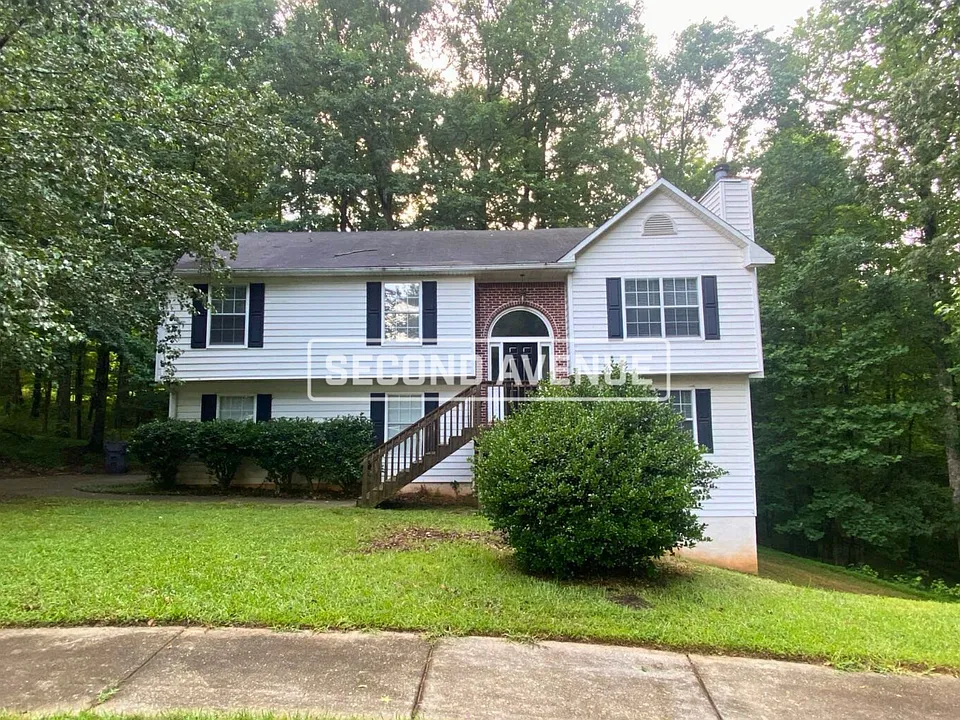 697 Melrose Trce