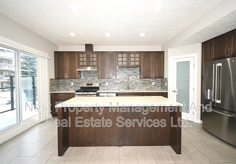 608 Tabor Blvd S #1 — Photo 3