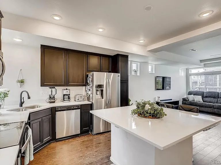 241 S Oak Hill St — Photo 10