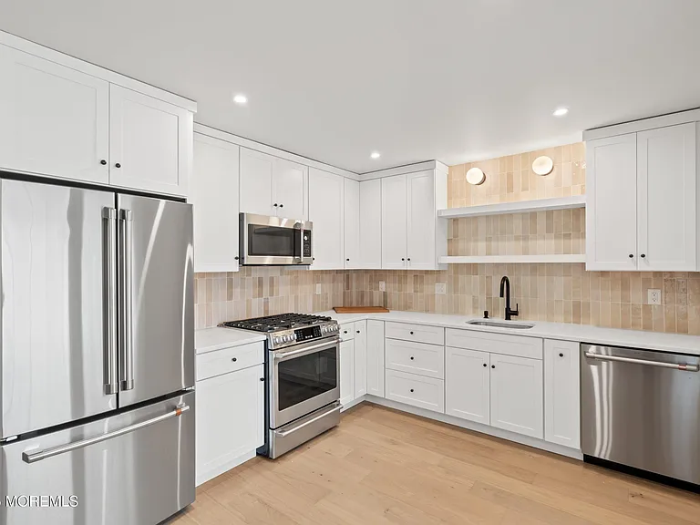 75 Grand Central Ave #9 — Photo 15