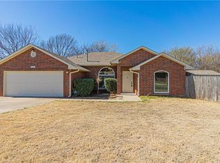 2724 Tioga Cir, Norman, OK 73071