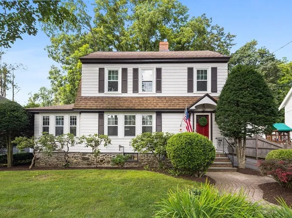 22 Pasho St, Andover, MA 01810