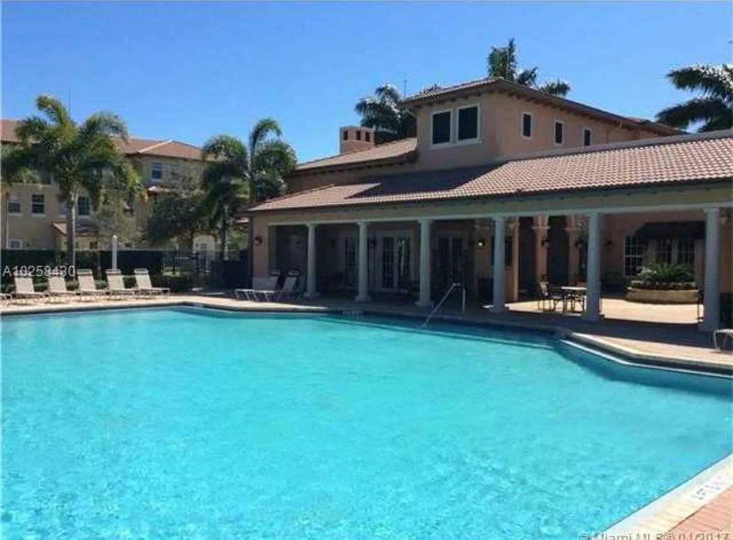 2 bed, 1620 sqft, $2,600 — Photo 3